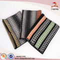 Elegante écharpe en soie pashmina d'automne et d'hiver avec des glands